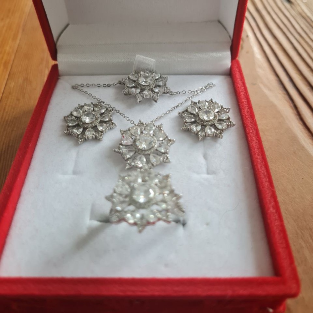 Beautiful Silver set 💎 - Picture 5 of 5